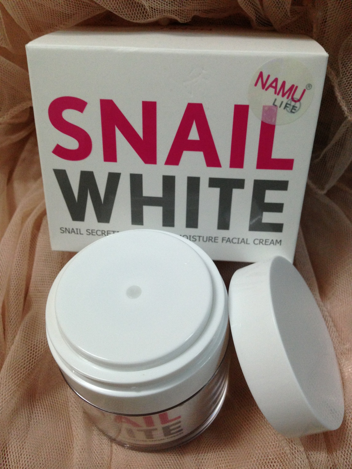 snail white化妆品