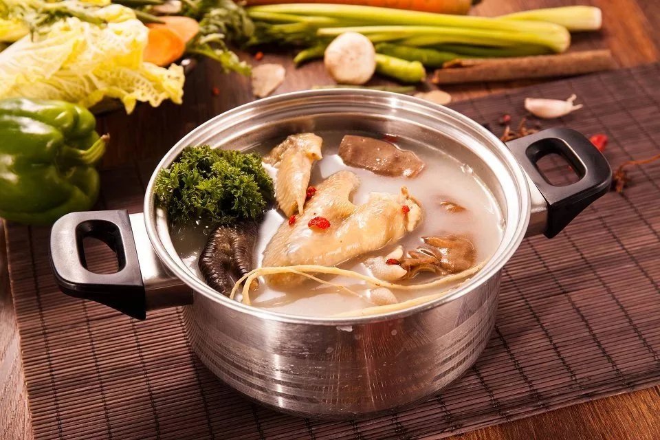 鲜煮艺小火锅