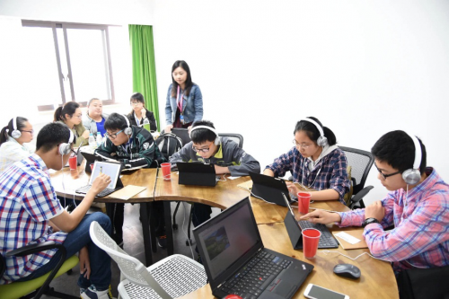 弘成学酷在线教育