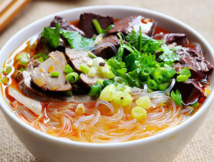 南京回味鸭血粉丝汤