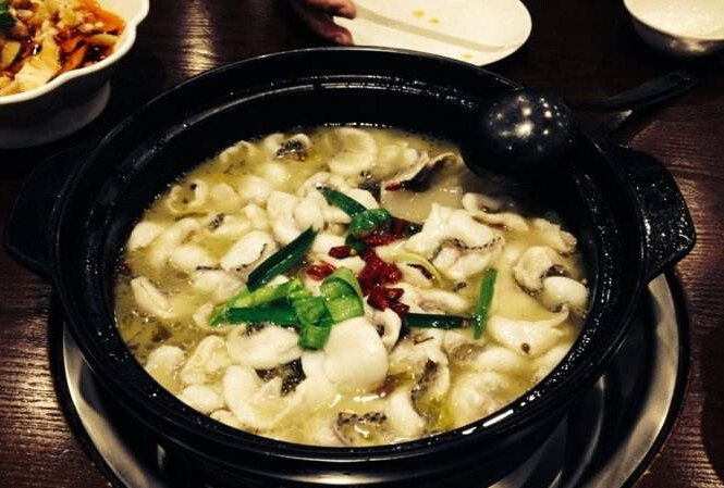 本素我家酸菜鱼