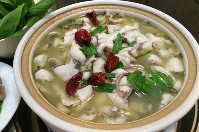 本素我家酸菜鱼