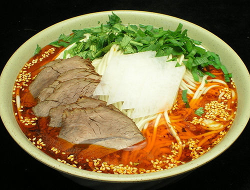 顶牛牛肉拉面