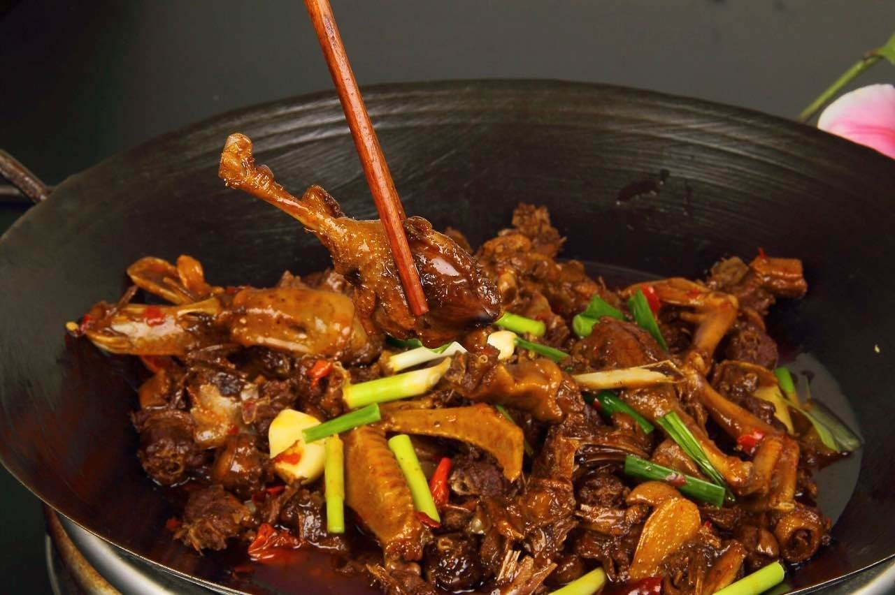 黑土鸭