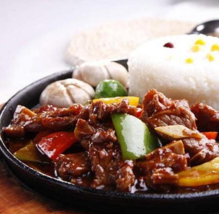 偶拌秘汁牛肉饭