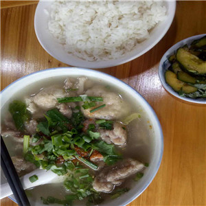 黑8柴火灶炝肉